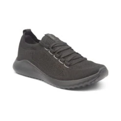 Aetrex Women’s Carly Arch Support Sneaker Black