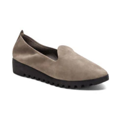 Aetrex Women’s Liz Arch Support Slip-On Flat Taupe
