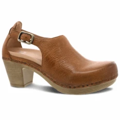 Dansko Women’s Sassy Tan Milled Burnished