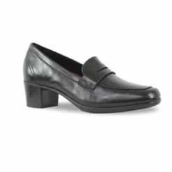 Munro Women’s Ellis Black Lamb