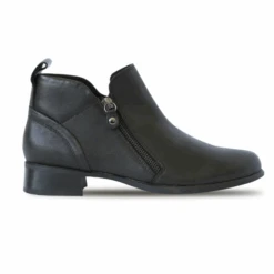 Munro Women’s Neko Black Tumbled Calf