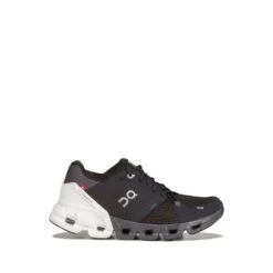 On Women’s Cloudflyer 4 Black/White