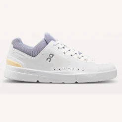 On Women’s Roger Advantage White/Tempest