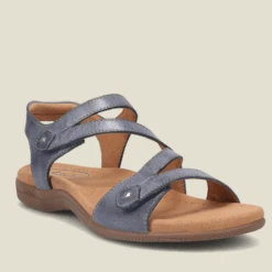 Taos Women’s Big Time Sandal Dark Blue