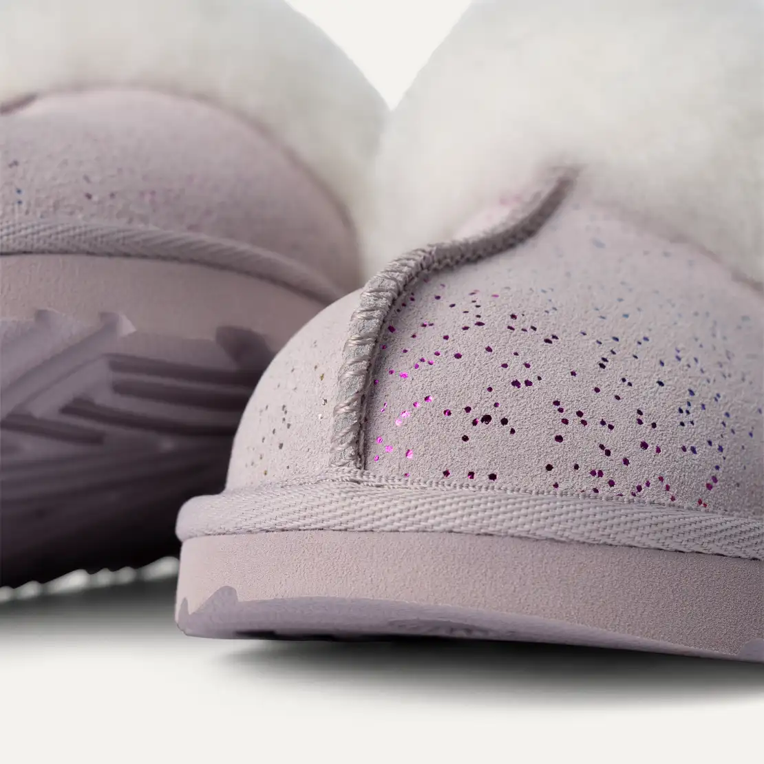 Ugg Kid’s Cozy II Shimmer Sky Pale Smoke / Rainbow Metallic 5 Ugg Kid’s Cozy II Shimmer Sky Pale Smoke / Rainbow Metallic - Image 3